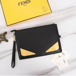 Brand FENDI Fendi models organ gold iron piece handbag Item No. 168568 color black gold hardware size 30202 material head layer imported Napa cowhide FENDI pouch Fendi handbag super explosive models to come pull the head layer Napa cowhide hand-stitched f
