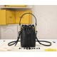 Back in stock 180Fendi MINI BUCKET small and exquisite but so large capacity double F classic is back again unique F double circle in this exquisite system to add a chic embellishment can be handheld can also be crossbody to meet your various needs do not