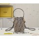 210 original material FENDI counter with the same MON TRSOR bucket bag decorated with dove gray iconic FF logo shoulder or handheld is super practical Size 181210cm Model No. 8899