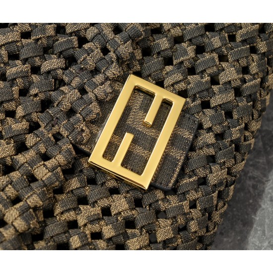 260 now Model 7713FI New Old Flower Woven Baguette Iconic Baguette Medium Handbag with Flap Design with FF Magnetic Closure FF Jacquard Fabric Woven Strap on the body is super good to see the highest rate of pieces can be a variety of retro with the class