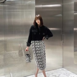 Fendi 印花水桶包 上身参考型号8950黑白 尺寸18CM