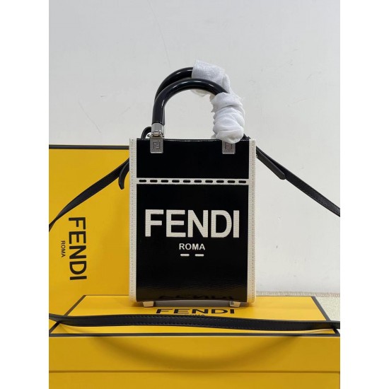 Upgraded batch 320Sunshine mini tote lacquer leather engraved with FENDI ROMA display natural canvas backing brown plexiglass hard handles with spacious canvas mini tote with a AII White immediately become the only highlight of the body spring chic can no