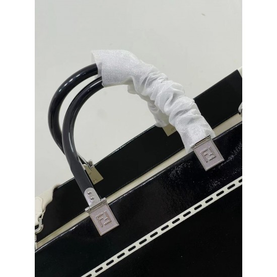 Upgraded batch 430 again arrived Sunshine Medium Tote patent leather engraved with FENDI ROMA display natural canvas backing brown plexiglass hard hand FI TOTE Tote Sunshine Tote simple letters LOGO design single twisted on the very aura also does not str