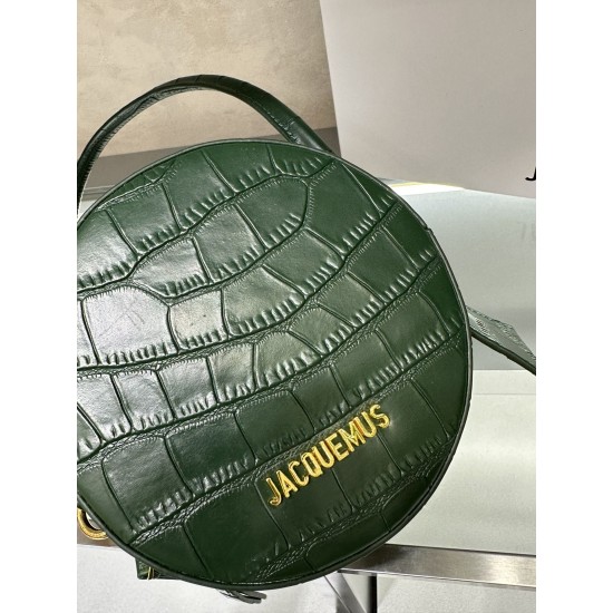 The new series le Vanito cosmetic bag is simply too good-looking, retro shoulder crossbody / handbag, adjustable shoulder strap crossbody retro open bead design as always versatile, really super Milk Si aura full open simply do not too absorb the essence 