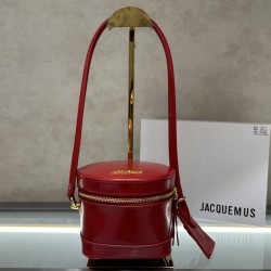 The new series le Vanito cosmetic bag is simply too good-looking, retro shoulder crossbody / handbag, adjustable shoulder strap crossbody retro open bead design as always versatile, really super Milk Si aura full open simply do not too absorb the essence 