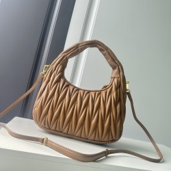 340 large M home 5BC108miumiu new miuwander handbags imported lambskin classic brand iconic matelasse texture embroidery vintage frosted hardware use round lonely curve retains the proper sense of playfulness bag type overall hard and shapely full of pers