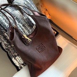 380 suede with box size3330cmmiumiu new tote ivy this year's wind blowing too fierce old more explosive models of this version is also too good-looking bar