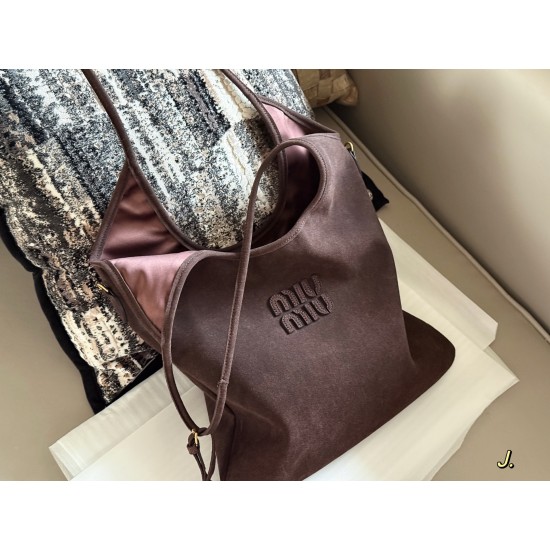 380 suede with box size3330cmmiumiu new tote ivy this year's wind blowing too fierce old more explosive models of this version is also too good-looking bar