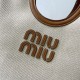 380 M in size canvas with brown dimensional spot MIUMIU 24ss canvas with leather show models armpit bag beige canvas color scheme fresh and pure at a glance looks like a high-level oil painting bag exudes intoxicating competent not embellished with brown 