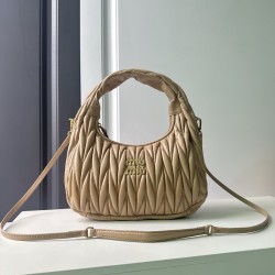 340 M home 5BC108miumiu new miuwander handbags imported lambskin classic brand iconic matelasse texture embroidery vintage frosted hardware using the round lonely curve retains the playful sense of the bag type overall stiff and shaped full of personality