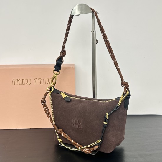 280 M frosted leather lunch box fall and winter flash limited series to come with retro do old small gold really temperament girls diversified expression of warm tweed feel is also too suitable for fall and winter bla size 1418510 paragraph No. 305