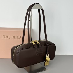 320 2025 spring and summer miumiu new 25Miu new bowling ball heavy handmade using multiple leather letters Logo spliced together from the bold and innovative design perfectly interprets the Miu eclectic style dashing casual and tolerant attitude towards l