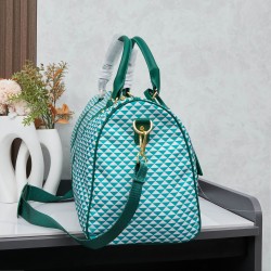 300 Prada 2025 New Printed Nylon Fabric Messenger BagThis messenger bag is made of fabric printed nylon fabric with cross grain cowhide leather in eye catching colorThe print on the bag consists of classic triangles and is very durableYou have a lot of sp