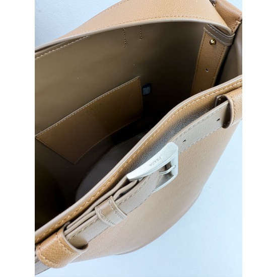 300 Prada Bucket is again the heart of the Prada Tote day slack lazy tote bag really love miserable on the upper body full of high-level sense of daily commuting must have Oh Model No. 085 Size 28X26