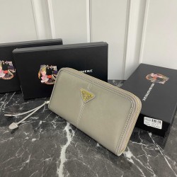 PRADA Prada Waxed Leather Metal Triangle Logo Zipper Closure Leather Wallet Unisex No. 316 Color Black Pink Gray