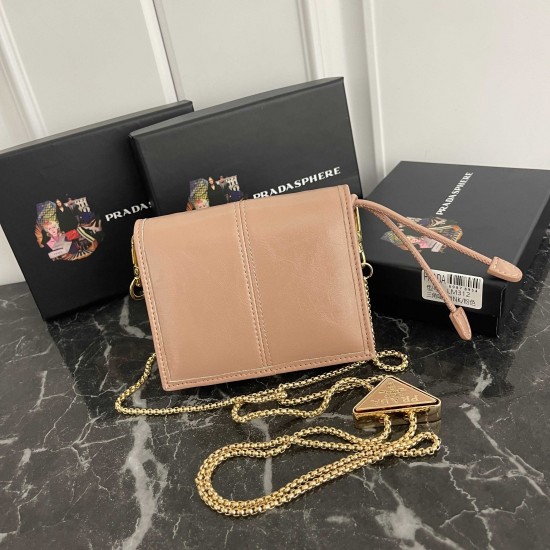 PRADA Prada oiled and enameled metal triangle logo snap closure Leather card case Regular Women's No. 312 Color Black Pink Gray