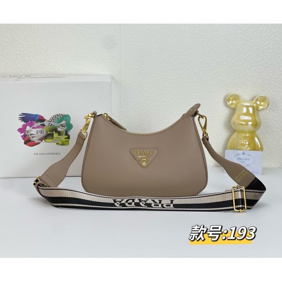 290 Seasonal new Prada Prada 2023 new VITELLODAINO shoulder SOFT crossbody bag men and women's classic outlook on the future fashion and hundred hitched on the body and A and valiant must-enter models Model 1BH193 Size 2516