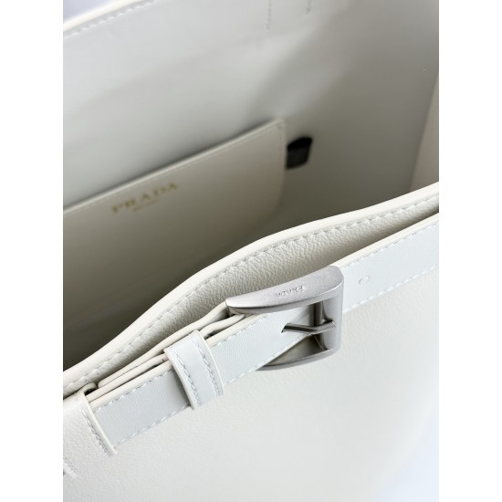 300 Prada Bucket is again the heart of the Prada Tote day slack lazy tote bag really love miserable on the upper body full of high-level sense of daily commuting must have Oh Model No. 085 Size 28X26