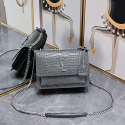 250YSL crocodile pattern Prince Wen the same models continue to burst in the special cowhide pressure three-dimensional pattern imported electroplating antique silver hardware street photography talisman tracking focus practical classic models temperament