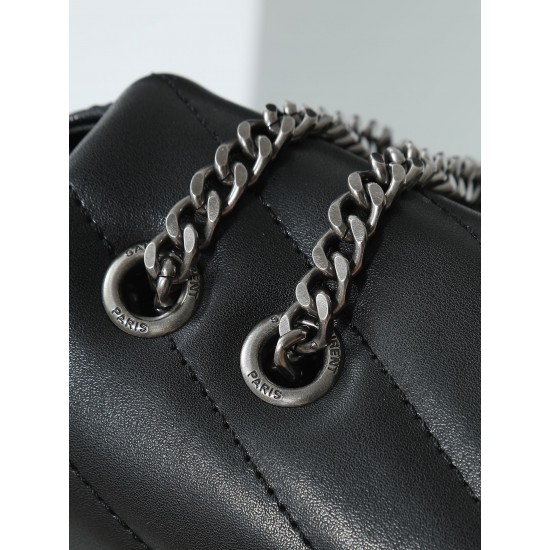 250 St. Laurent Classic Legend Fashion and romance combined with the original YSL family leather is rich in such attributes can not say how fascinating it is just have a kind of magic can attract you is many women's closet in the basic essentials can let 