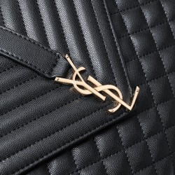 270 square SaintLaurent SaintLaurentSLP counter latest version Market exclusive Decorative interlocking metal YSL logo The hardware is flawless Original ball stripe pattern The handfeel is superb The details are exquisite handmade Exquisite single shoulde