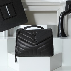 250 St. Laurent Classic Legend Fashion and romance combined with the original YSL family leather is rich in such attributes can not say how fascinating it is just have a kind of magic can attract you is many women's closet in the basic essentials can let 
