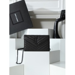 200 shipments YSL Saint Laurent out of the explosive models have to say Saint Laurent chain bag in the fashion circle has been on fire can not work this old French luxury brand has a man of magic LOOK not lack of highlights original leather imported calfs