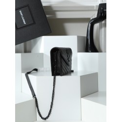 200 shipments YSL Saint Laurent out of the explosive models have to say Saint Laurent chain bag in the fashion circle has been on fire can not work this old French luxury brand has a man of magic LOOK not lack of highlights original leather imported calfs