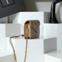 200 shipments YSL Saint Laurent out of the explosive models have to say Saint Laurent chain bag in the fashion circle has been on fire can not work this old French luxury brand has a man of magic LOOK not lack of highlights original leather imported calfs