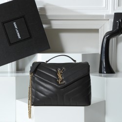 250 St. Laurent Classic Legend Fashion and romance combined with the original YSL family leather is rich in such attributes can not say how fascinating it is just have a kind of magic can attract you is many women's closet in the basic essentials can let 