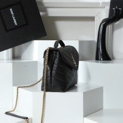 250 St. Laurent Classic Legend Fashion and romance combined with the original YSL family leather is rich in such attributes can not say how fascinating it is just have a kind of magic can attract you is many women's closet in the basic essentials can let 