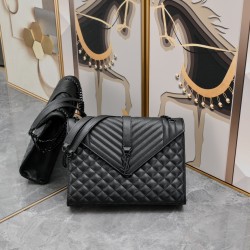 270 square SaintLaurent SaintLaurentSLP counter latest version Market exclusive Decorative interlocking metal YSL logo The hardware is flawless Original ball stripe pattern The handfeel is superb The details are exquisite handmade Exquisite single shoulde