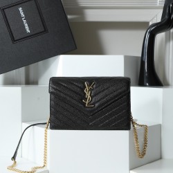 200 shipments YSL Saint Laurent out of the explosive models have to say Saint Laurent chain bag in the fashion circle has been on fire can not work this old French luxury brand has a man of magic LOOK not lack of highlights original leather imported calfs