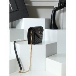 200 shipments YSL Saint Laurent out of the explosive models have to say Saint Laurent chain bag in the fashion circle has been on fire can not work this old French luxury brand has a man of magic LOOK not lack of highlights original leather imported calfs