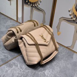 250 gold buckleSaint Laurent's classic and legendary combination of fashion and romanceYSL's original leather pattern is rich in such attributesI can't tell you how fascinating it is, but there is a kind of magic that can draw you inIt is a basic necessit