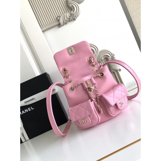 660 Chanel 23P super hot plain calf leather double backpack model 3787 The physical is very small and the old duma about the same size Undoubtedly still a premium model is very difficult to buy On the body is very good with the very durable will become a 