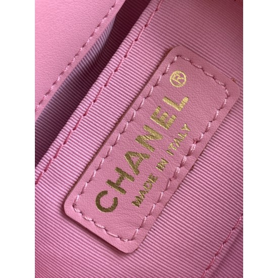 660 Chanel 23P super hot plain calf leather double backpack model 3787 The physical is very small and the old duma about the same size Undoubtedly still a premium model is very difficult to buy On the body is very good with the very durable will become a 