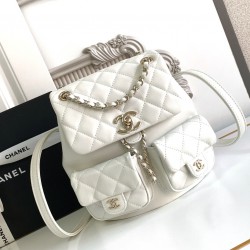 700 Chanel 23P super hot plain calf leather double backpack model 3860 The physical is very small and the old duma about the same size Undoubtedly still a premium model is very difficult to buy On the body is very good with the very durable will become a 