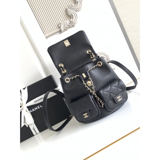 700 Chanel 23P super hot plain calf leather double backpack model 3860 The physical is very small and the old duma about the same size Undoubtedly still a premium model is very difficult to buy On the body is very good with the very durable will become a 