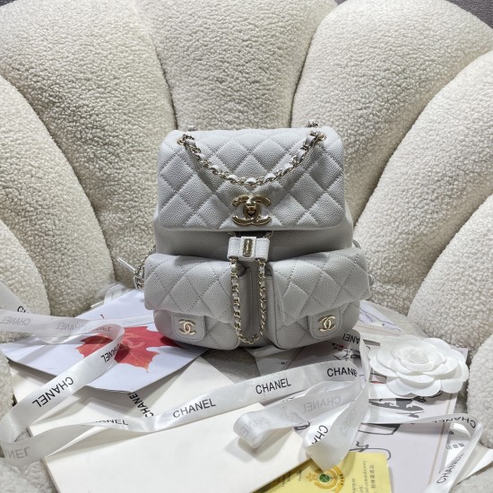 730 light gray large 23P super hot double backpack in kind is very small about the same size as the old duma color color is undoubtedly still a premium model is very difficult to buy bitter on the body is very good with the very durable will definitely be