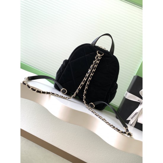 730 Chanel 25N Black Velvet Shoulder Bag Ski Season's Velvet Shoulder Bag Super Beautiful Top Very Light Feeling Soft Zan R Zan R Model No. AS5679 Size 251025 Matching Packaging