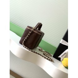 650 Chanel 25k large lattice box bag classic lattice pattern with caviar cowhide texture really no words hardware double C label exquisite and high-level handheld and chain shoulder back two kinds of back too poke me daily loaded with lipstick and powder 