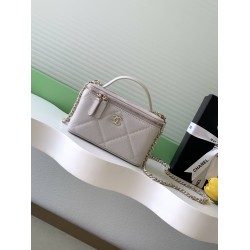 650 Chanel 25k large lattice box bag classic lattice pattern with caviar cowhide texture really no words hardware double C label exquisite and high-level handheld and chain shoulder back two kinds of back too poke me daily loaded with lipstick and powder 