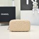 610 Fragrance grandmother's new box chain makeup bag is worthy of this year's popular models of this series since its launch has captured the hearts of too many girls small and cute on the body to reduce the age of good-looking body of the classic diamond