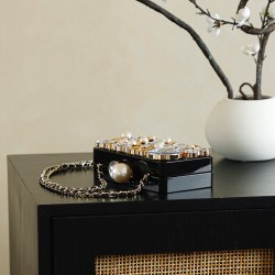 Haute couture series diamond box model evening bag Size Exclusive heavy shipment of this season's show in the Grand Palais in Paris staged a fairy tale feast this series of works of innovative interpretation of the brand's style law in the exquisite detai