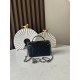 690 New Arrival NEChane1 explosive 25s Pearl Makeup Long Box Black Fragrance Door Forever Chane1 25s Cosmetic bag with mirror anywhere you can make up understated elegance handle inlaid with small diamonds close up look is very delicate wherever you go to