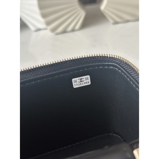 690 New Arrival NEChane1 explosive 25s Pearl Makeup Long Box Black Fragrance Door Forever Chane1 25s Cosmetic bag with mirror anywhere you can make up understated elegance handle inlaid with small diamonds close up look is very delicate wherever you go to
