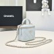 580 Fragrance grandmother's new box chain makeup bag is worthy of this year's popular models since the launch of this series has captured the hearts of too many girls small and cute on the body to reduce the age of good-looking body of the classic diamond
