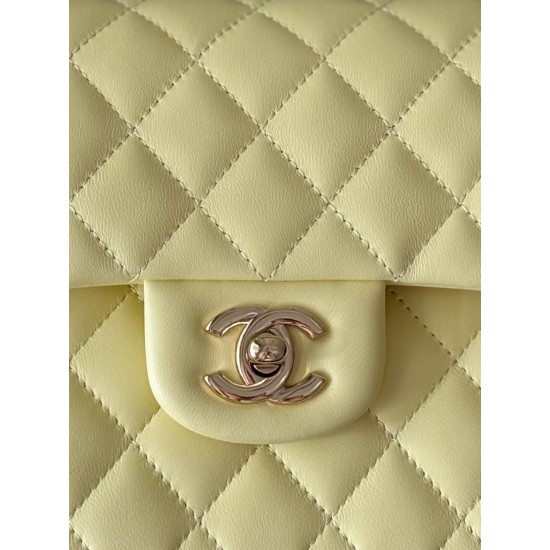 730 upgraded version of the full name Classic Fla0 lambskin size 236514cm leather original Haas lining imported lambskin hardware 24K plating all-steel hardware classic CF255 is to have people fall in love with the charm of the first sight to go wherever 