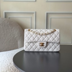 730 upgraded version of the full name Classic Fla0 lambskin size 236514cm leather original Haas lining imported lambskin hardware 24K plating all-steel hardware classic CF255 is to have people fall in love with the charm of the first sight to go wherever 